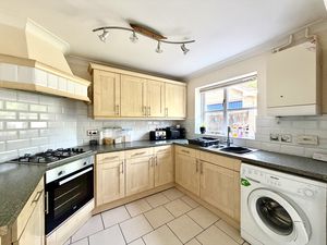 Kitchen- click for photo gallery